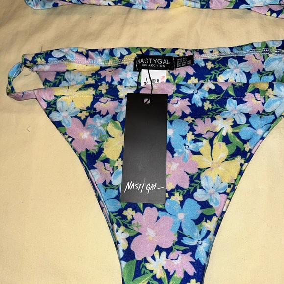 NWT, Nasty Gal 2 Piece, Size 10 - Picture 10 of 12